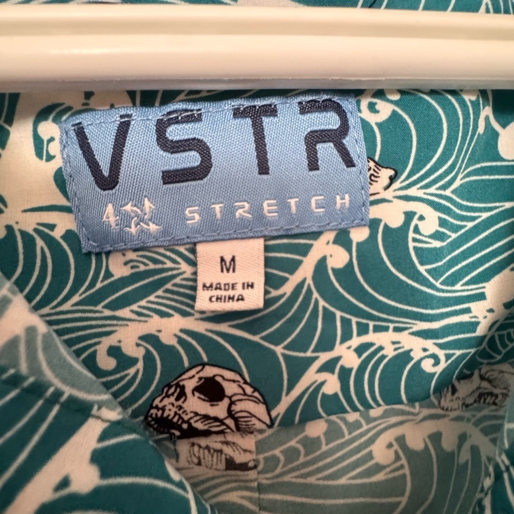 Stylish Men's Teal Wave Pattern Shirt - Picture 8 of 8